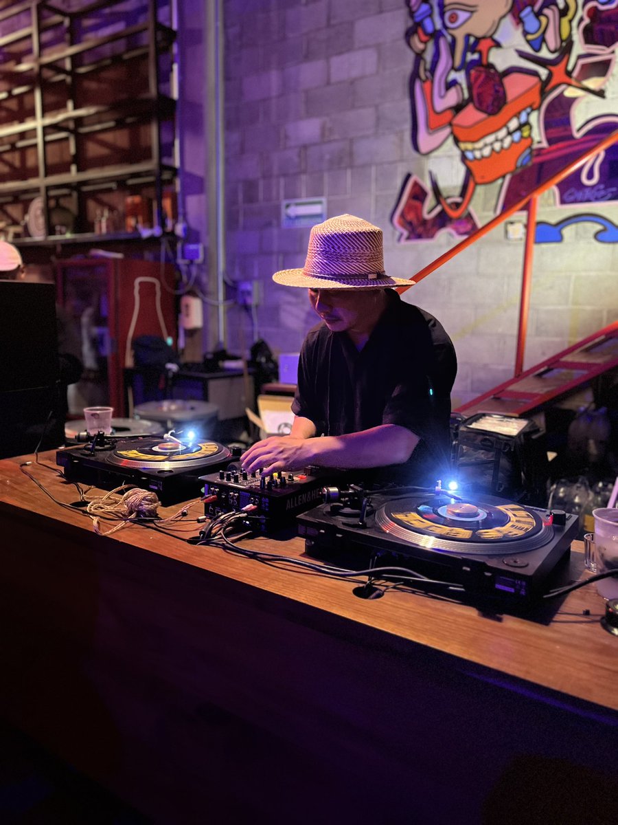 Hayassen's tweet photo. Hayassen Totalize Mexico Tour ahumadospelican 🍖 🌵Thank you for coming to my last gig in cdmx🇲🇽gracias🙏

#hayassen
#totalize
#vortexrecords 
#vinylrecords 
#ahumadospelican 
#mexicocity 
#cdmx 
#mexico https://t.co/jeYtXMNY37
