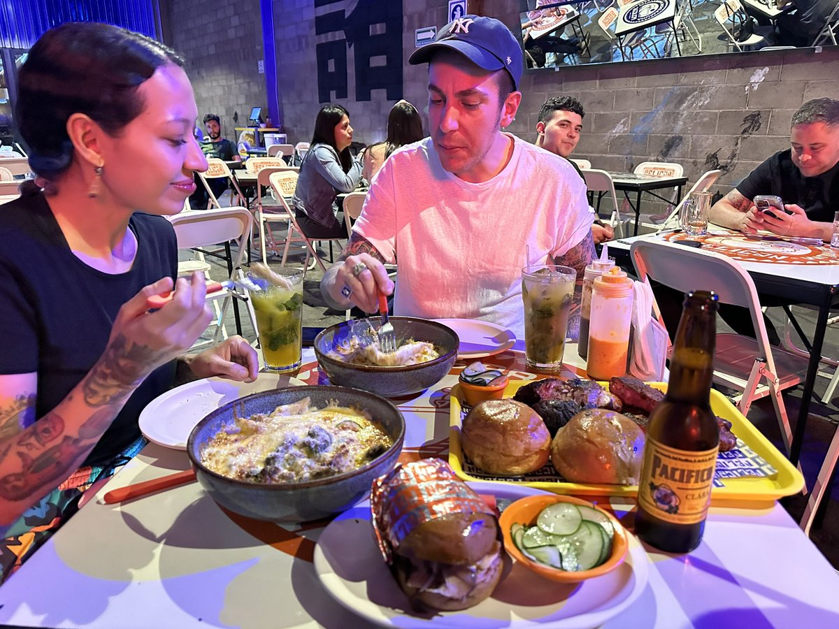 Hayassen's tweet photo. Hayassen Totalize Mexico Tour ahumadospelican 🍖 🌵Thank you for coming to my last gig in cdmx🇲🇽gracias🙏

#hayassen
#totalize
#vortexrecords 
#vinylrecords 
#ahumadospelican 
#mexicocity 
#cdmx 
#mexico https://t.co/jeYtXMNY37