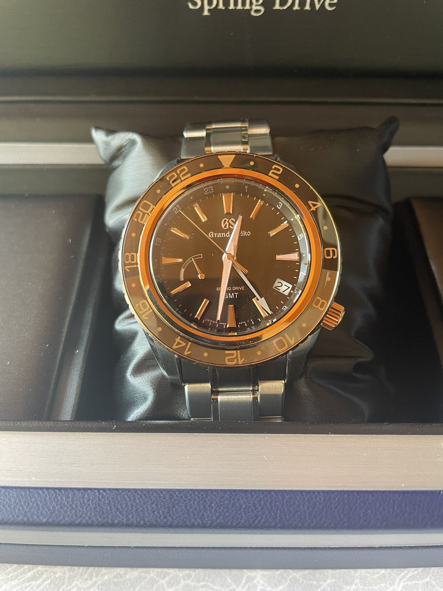 junpeiace's tweet photo. グランドセイコー大人買い❣️

#グランドセイコー　#grandseiko #腕時計魂　#SBGJ233 #SBGE251 #SBGH291 https://t.co/THJedajlcR