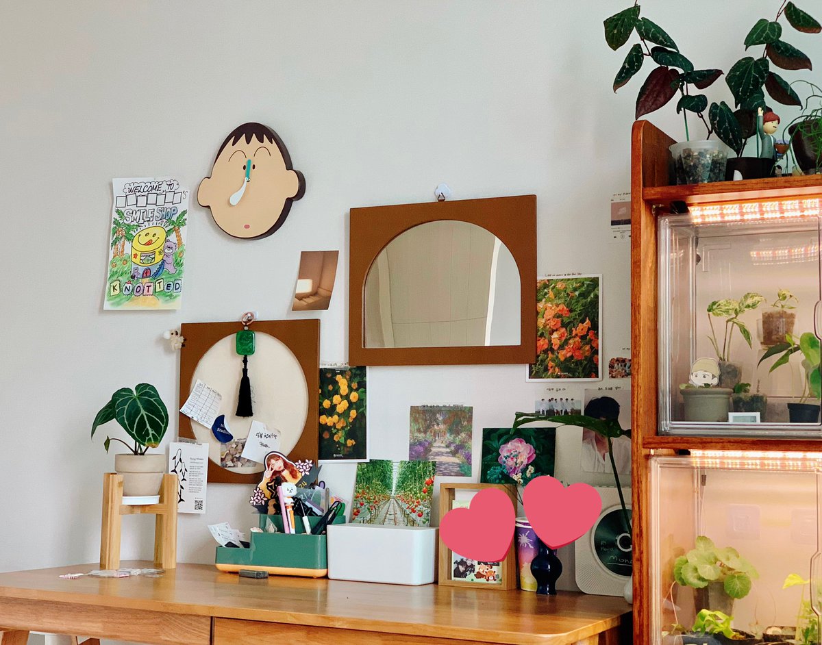 저기 하트있는곳에 두려고 하는데  아주 고민이군용🤔