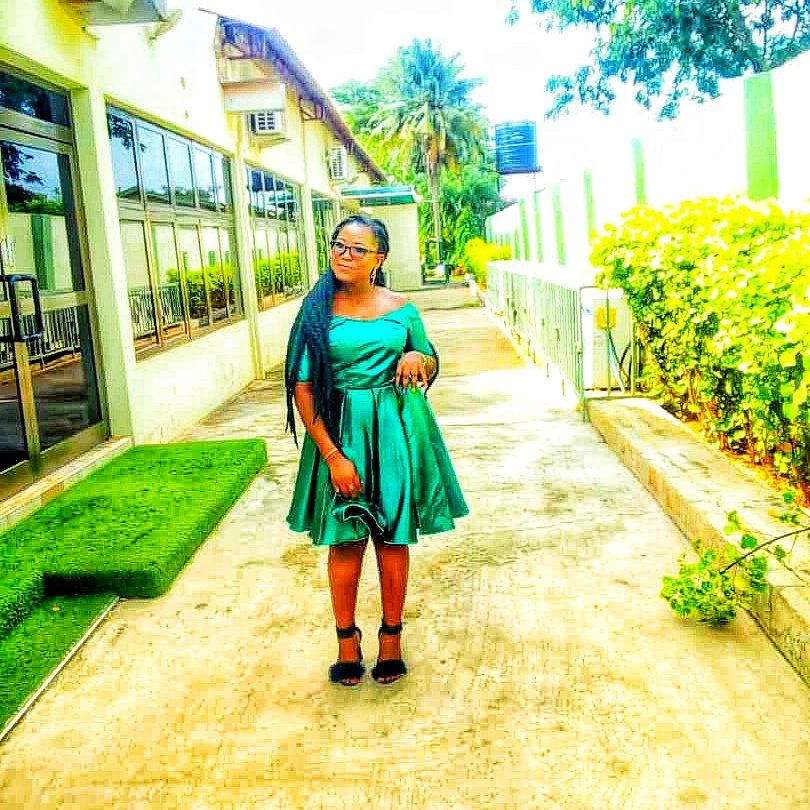 MynaPhyl's tweet photo. #NewProfilePic https://t.co/7dL696HrkI