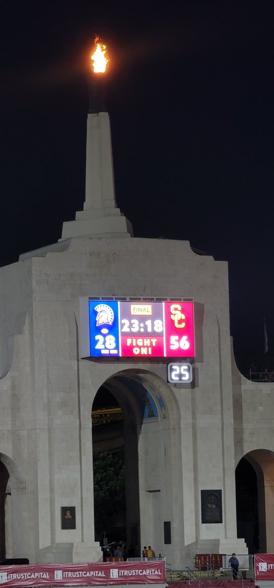 USC wins! 1 down 11 to go. #USC #FightOn ✌️