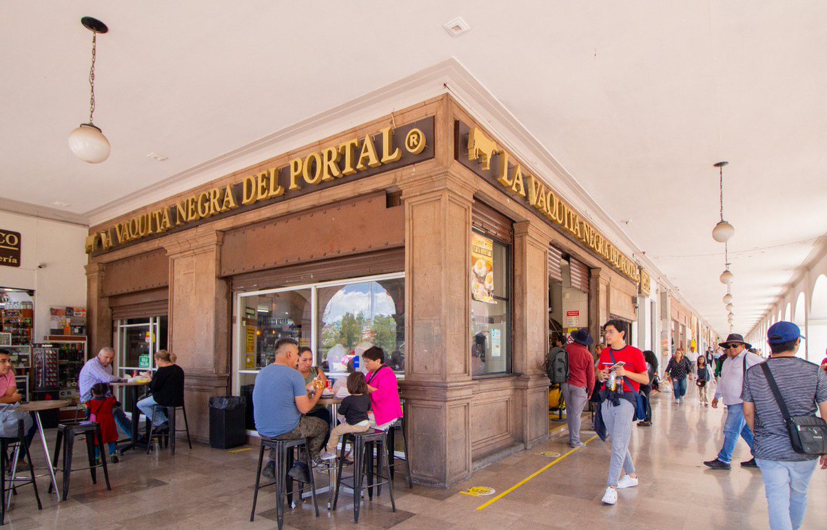ComeleCarnal's tweet photo. ABRIMOS HILO

Hay un lugar en #Toluca donde se preparan unas tortas muy ricas y bien hechas 😋, que te aseguramos comer una no será suficiente. Su nombre es La Vaquita Negra del Portal. https://t.co/XDFuCPe3n1
