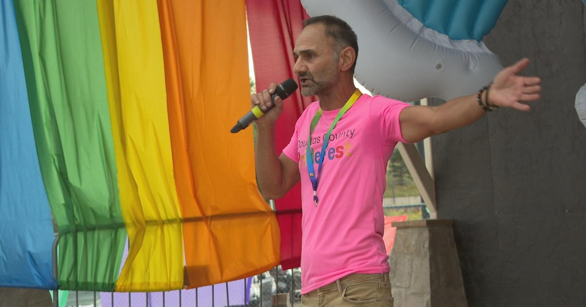CBSNewsColorado's tweet photo. Douglas County PrideFest breaks attendance record despite disruptions and attacks https://t.co/xQ7rS4e5tW https://t.co/bvLQY91G6d