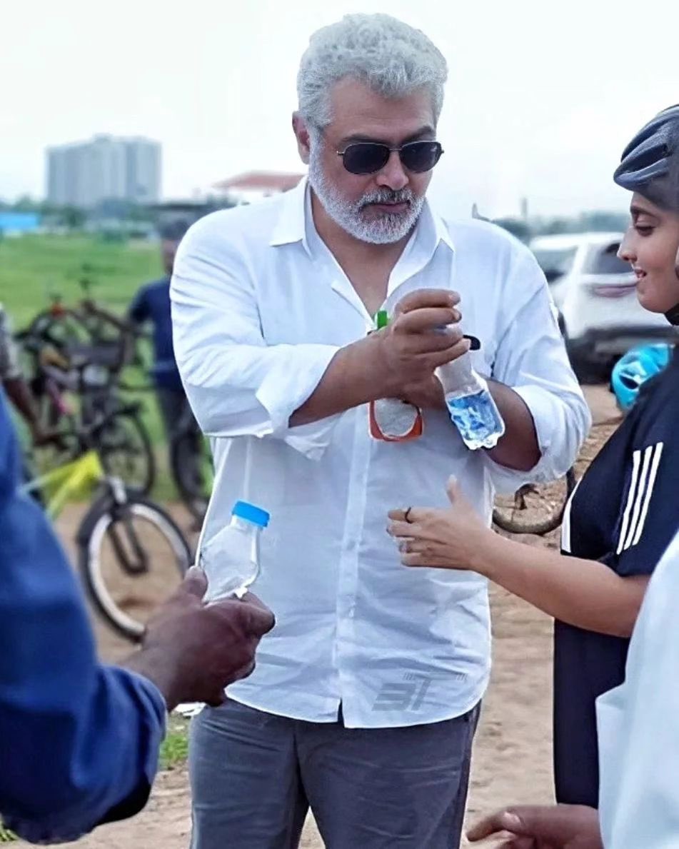 AFCKarur's tweet photo. Love you 3000 🤍
Ak❤️
#AjithKumar #VidaaMuyarchi https://t.co/WB5ozoq6kX