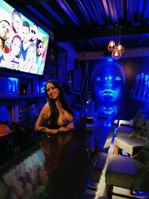 Hoy toca casa llena en La fiesta del Patr&oacute;n con @amigosswmx 🥳 El lugar est&aacute; delicioso para travesuras<a href="/tag/twins"class="tags"><span>#twins</span></a><a href="/tag/scene"class="tags"><span>#scene</span></a><a href="/tag/threesome"class="tags"><span>#threesome</span></a><a href="/tag/actresshot"class="tags"><span>#actresshot</span></a>