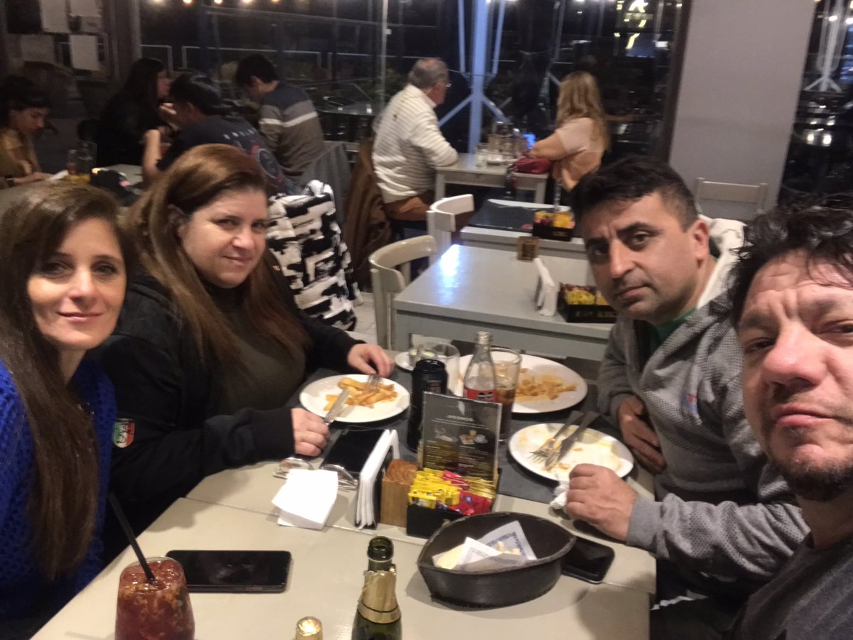 Calmando la ansiedad del <a href="/stadiumlunapark/">Luna Park</a> con amigos!! <a href="/Cielo_Razzo/">Cielo Razzo</a> <a href="/dayanasales7/">Day</a>