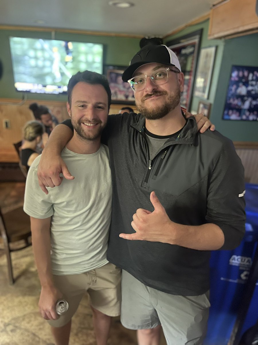 zach tweet media