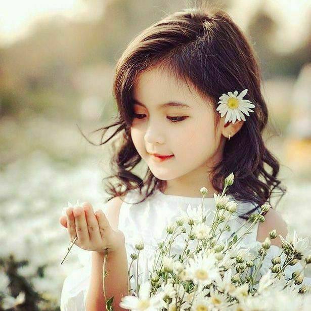 القلوب.الطيبة.
ليس شرطاً أن تكون قريبه منك 
فهنـاك قلـوب بعيــدة عنك تمنحك السعادة والراحة .. 
اللهـم أسعد قلوباً لا تحمل في جوفها إلا الحب للجميع.                                    🧡
صباح السعادة لقلبك ❤️