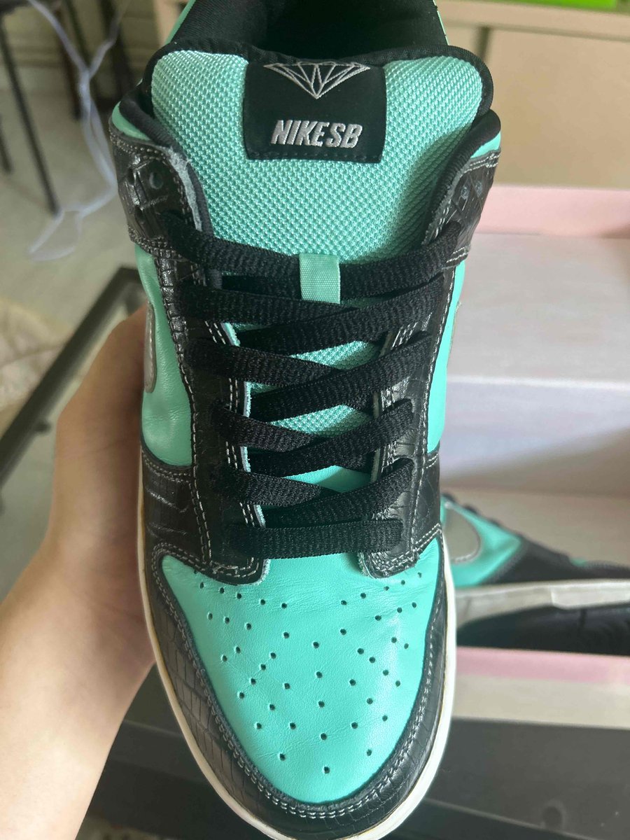 Reinft23's tweet photo. The OG Tiffany Dunks! Got one of my grails 💎 https://t.co/JlmUdx6oPo