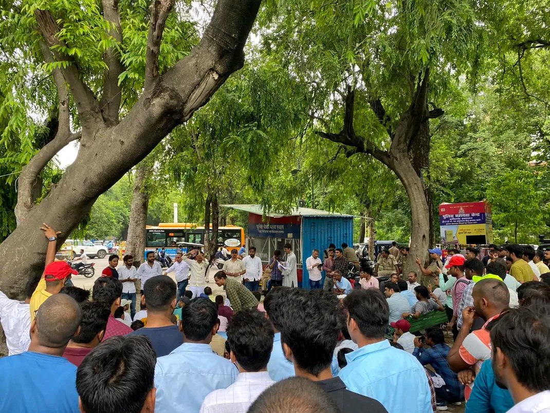 1_ABHISHEK_P's tweet photo. देश के करोड़ों बीएड धारक सरकार और NCTE की नीतियों के बावजूद सजा भुगत रहे हैं। क्या हमने सरकार और NCTE की नीतियों को अपनाकर कोई गुनाह किया है?

#BEDDemandOrdinance
@wewantbedinprt 
@ncteDelhi @PMOIndia 
@TV9Bharatvarsh @indiatvnews https://t.co/pB5lBHe23c