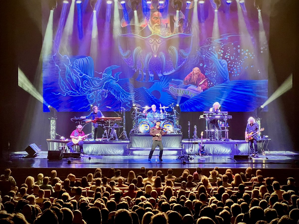 Salt Lake City - what an amazing night at the Eccles Theater! Thanks you and goodnight from KANSAS! Vancouver, BC - we will see on on September 6 at Queen Elizabeth Theatre!