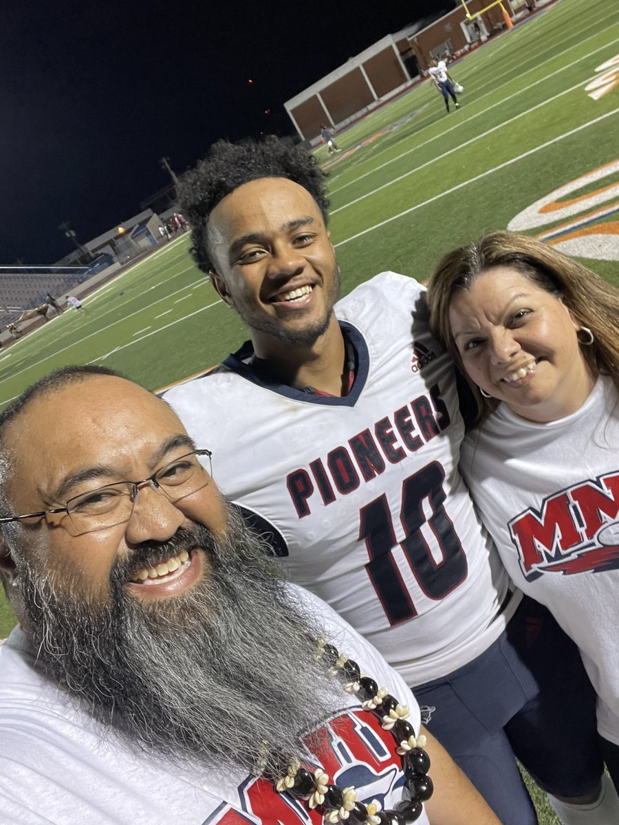 coach_tii's tweet photo. @MNUFootball_ We brought the NOISE all the way from TEXAS! Congrats on the win to kickoff the season! #BlessUp🤙🏼🤙🏼🤙🏼 https://t.co/RMKyBJQ7uB