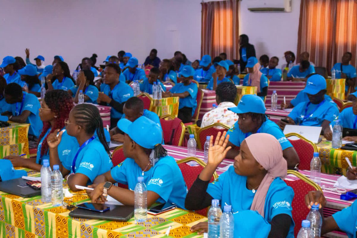 🌟 Honneur d'avoir participé au Boot Camp des #JeunesBlogueursCiv de  @UNICEF_CI. Formations intenses par des formateurs de qualités tels que  , @julien_adyae & plus!Gratitude à @UNICEF_CIV & partenaires. Je suis #JeuneBlogueuseUnicef de la marée bleue! 💙 #JeunesBlogueursCi