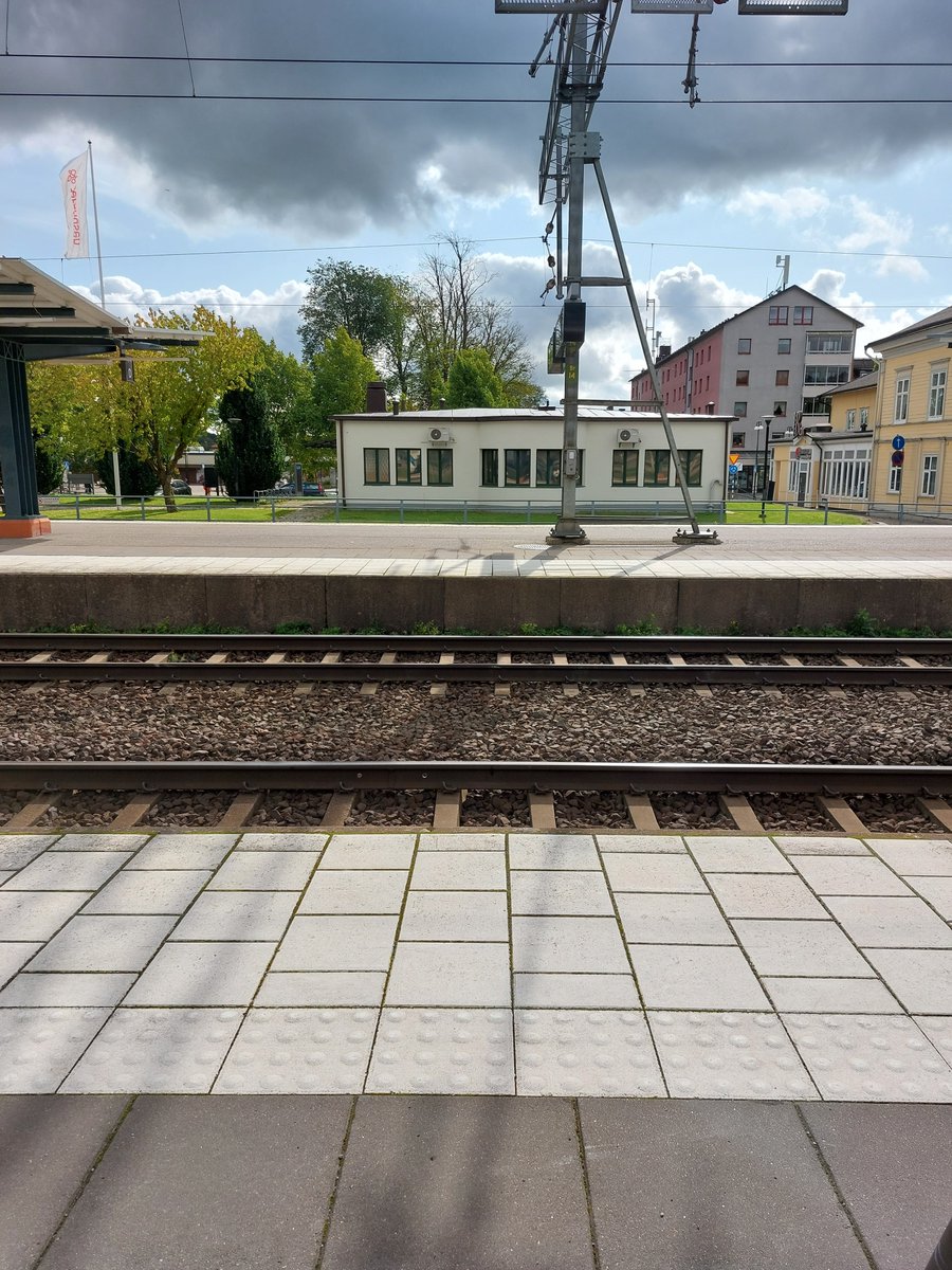 On the way home from ECER 2023 where Maria presented our research. A train ride is perfect for reflecting on relevant questions.