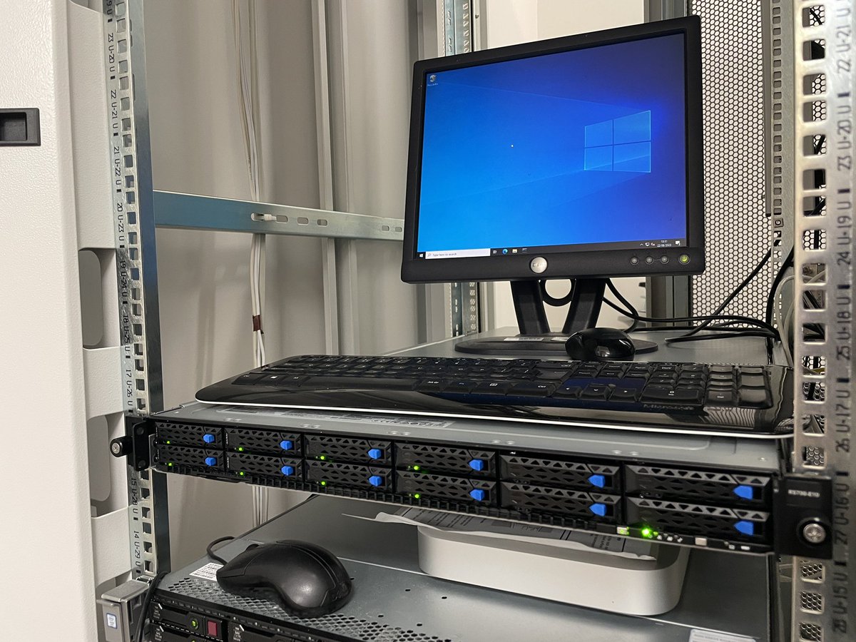 LaidlawIT's tweet photo. Fresh new server installed at one of our primary schools. #summerwork https://t.co/5B9YDorskz
