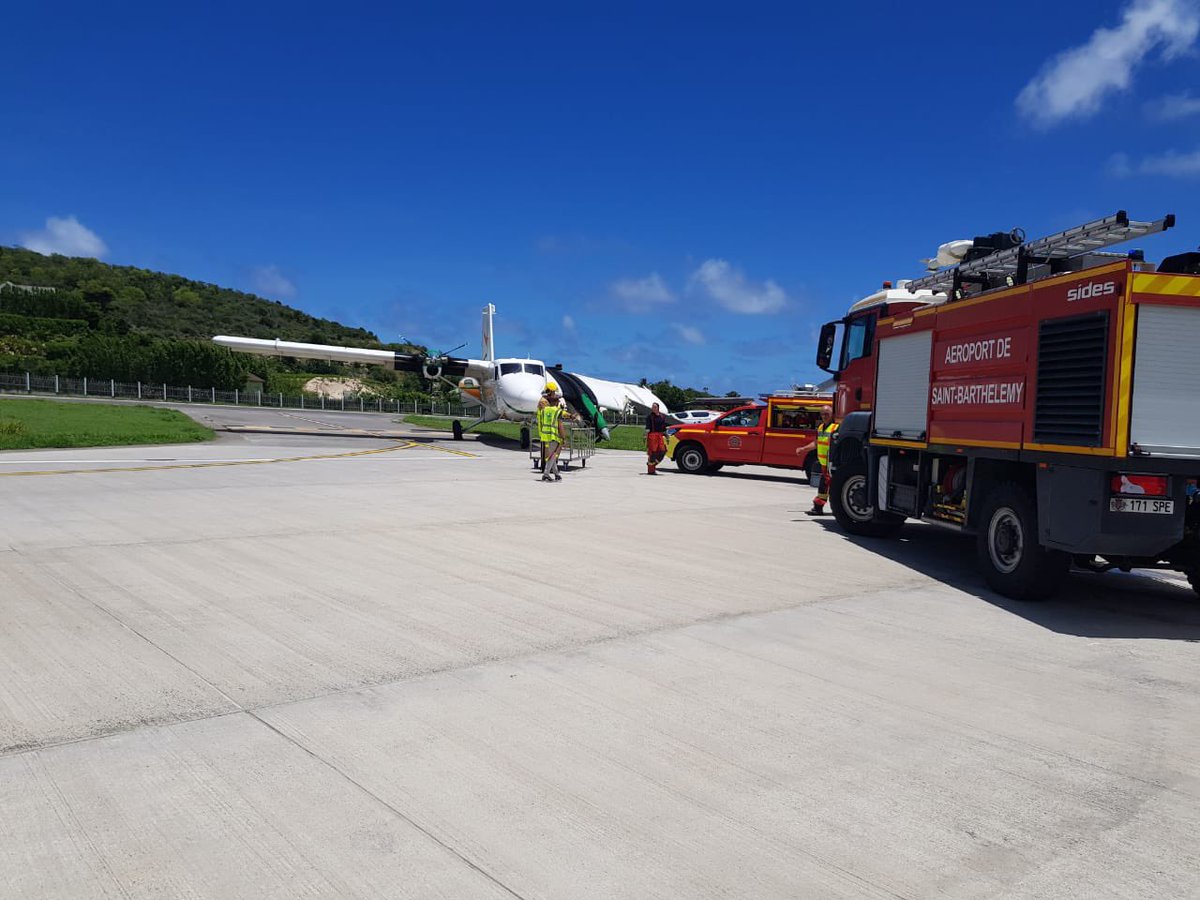 🔴 Air Antilles ne se posera plus à Saint-Barthélemy, jusqu’à nouvel ordre. 

▫️La collectivité territoriale et les services de la direction de l’aviation civile ont décidés de suspendre la liaison Guadeloupe - Saint Barth d’Air Antilles suite à l’accident de jeudi dernier.