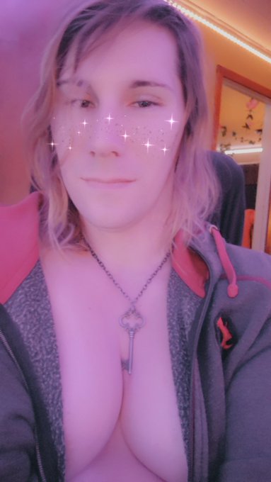 eepy Sunday morning 😴😪 planning to do a photoshoot later today for my fansly subscribers tho~ 😘  #nsfw<a href="/tag/boobs"class="tags"><span>#boobs</span></a><a href="/tag/transgender"class="tags"><span>#transgender</span></a><a href="/tag/nsfw"class="tags"><span>#nsfw</span></a><a href="/tag/tits"class="tags"><span>#tits</span></a><a href="/tag/nsfwselfie"class="tags"><span>#nsfwselfie</span></a>