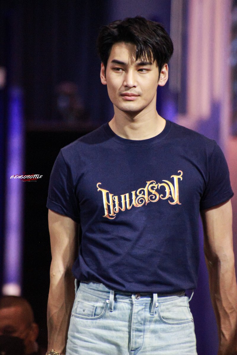 indigo_bottle94's tweet photo. แมนสรวงดีมาก พ่อเขมก็ดีมาก 🥹
@Nnattawin1 
#SFxManSuang
#ManSuangStarShowatSF
#ManSuang #แมนสรวง https://t.co/hzax5L87j3