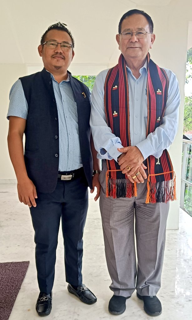 Delighted to recieve Hon'ble MoS #ExternalAffairs &amp; #Education #GoI Dr. <a href="/RanjanRajkuma11/">Dr. Rajkumar Ranjan Singh</a> along with <a href="/BJYM/">BJYM</a> NEC <a href="/arvinddamani/">Arvind B Damani</a> and officials of <a href="/BJP4Nagaland/">BJP Nagaland</a>  &amp; <a href="/BJYM4NAGALAND/">BJYM Nagaland</a> at Dimapur Airport today.

<a href="/JPNadda/">Jagat Prakash Nadda</a> <a href="/blsanthosh/">B L Santhosh</a> <a href="/BJP4India/">BJP</a> <a href="/Tejasvi_Surya/">Tejasvi Surya</a> <a href="/AlongImna/">Temjen Imna Along</a> <a href="/YanthungoPatton/">Yanthungo Patton</a>