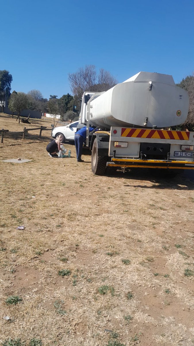 MyLeaderNicole's tweet photo. #Robindale water update.

@JHBWater team STILL investigating.

They have place tankers in the area at Sheriff park https://t.co/SQT74ADD6V