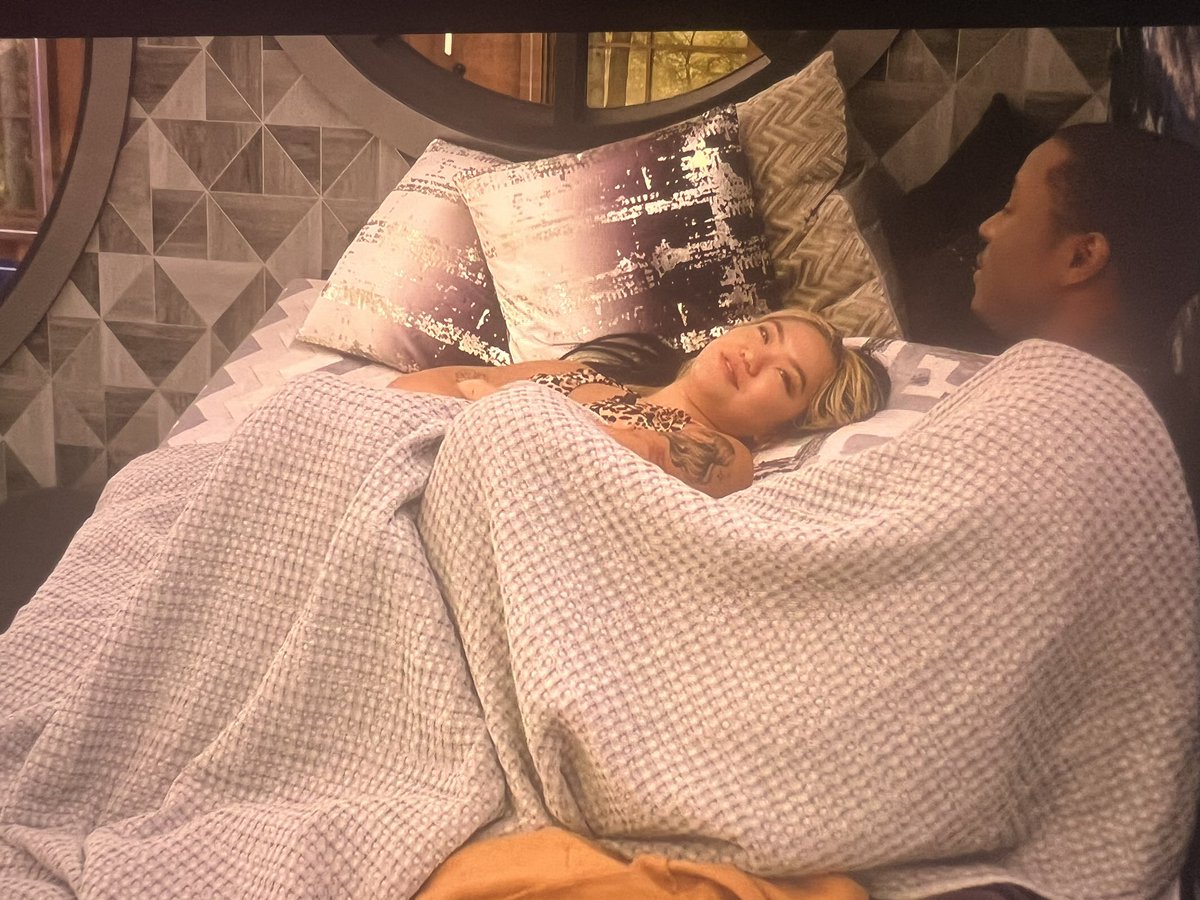 BBLiveWatch's tweet photo. Jared tells Blue Felicia's his mom. Then immediately says, 

"Maybe one day I'll tell you my secret for real." #BB25 https://t.co/JDZfrYq2XK