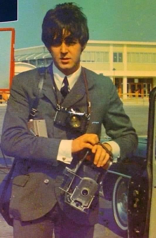 Paul McCartney 
1964: Eyes of the Storm
The #Beatles