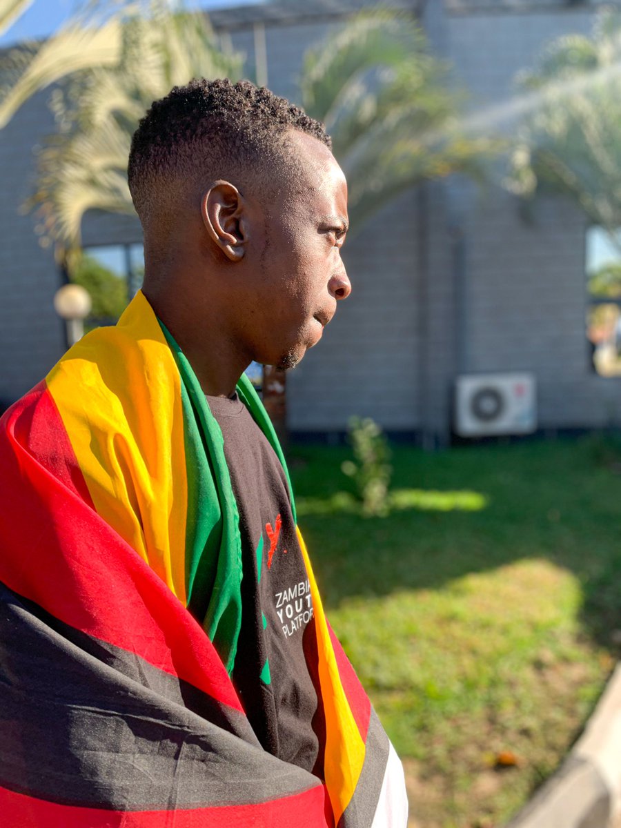 motionculture_'s tweet image. Lord remember us🙏🏼 Singabantwana abancane bakuleli lizwe. We hope for change🇿🇼
#ZimElectionResults 
#ZimbabweanLivesMatter