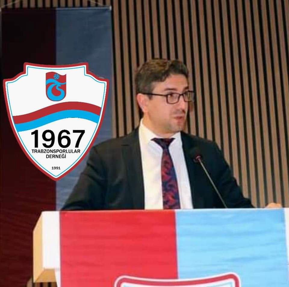 Genel gündem üzerine 1967 Trabzonsporlular derneği başkanı <a href="/61YusufUnal/">Yusuf Ünal</a>'ın basın açıklaması.
👇
Trabzonspor sezon başından beri transfer sürecini ve kamp dönemini yanlış programladı.
Sponsor bulmak için türlü çaba sarf eden yönetim. Ekonomik olarak sıkıntıda olan takıma rahat bir