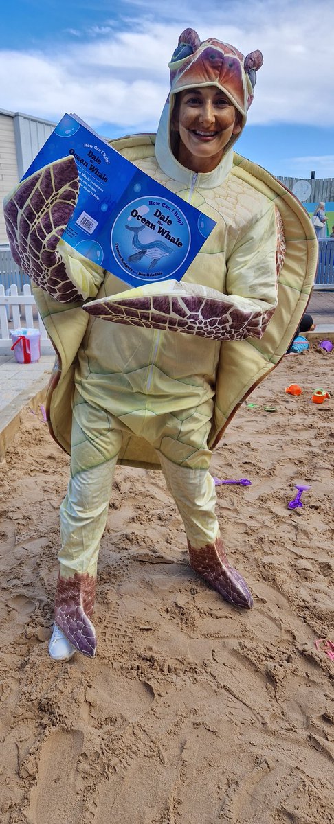 Come along and meet our #OceanWilders Team today at @Dalton_Park #beachfest for more cool chalked #beachart, #marine masks, #beachclean, #Motion4TheOcean AND the storytelling Turtle reading Duffy's @wildtribeheroes and 'Dale The Whale' books.📚🐳🐢 Starts at 10am, SEA you there!