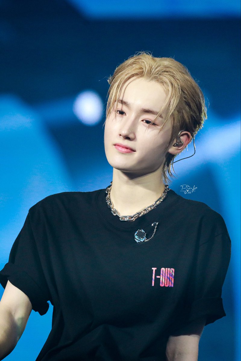 Tmbo_888's tweet photo. 230813 | SHOWCON T_OUR HQ

🐶🌀

#템페스트 #혁 #TEMPEST  
#구본혁 #HYUK #T_OUR https://t.co/5xt0zo2Olj