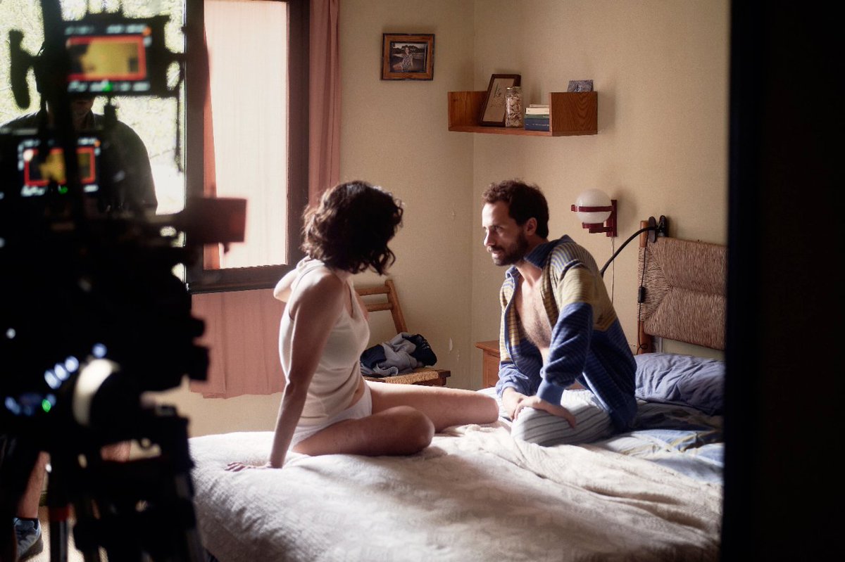 #Creatura muestra en pantalla aspectos del sexo poco habituales pero que forman parte de conversaciones normales de las personas. "El espectador se identifica porque le están contando algo que no ha visto en el cine pero sí en su vida". @LElenaMartin lavanguardia.com/vida/20230521/…