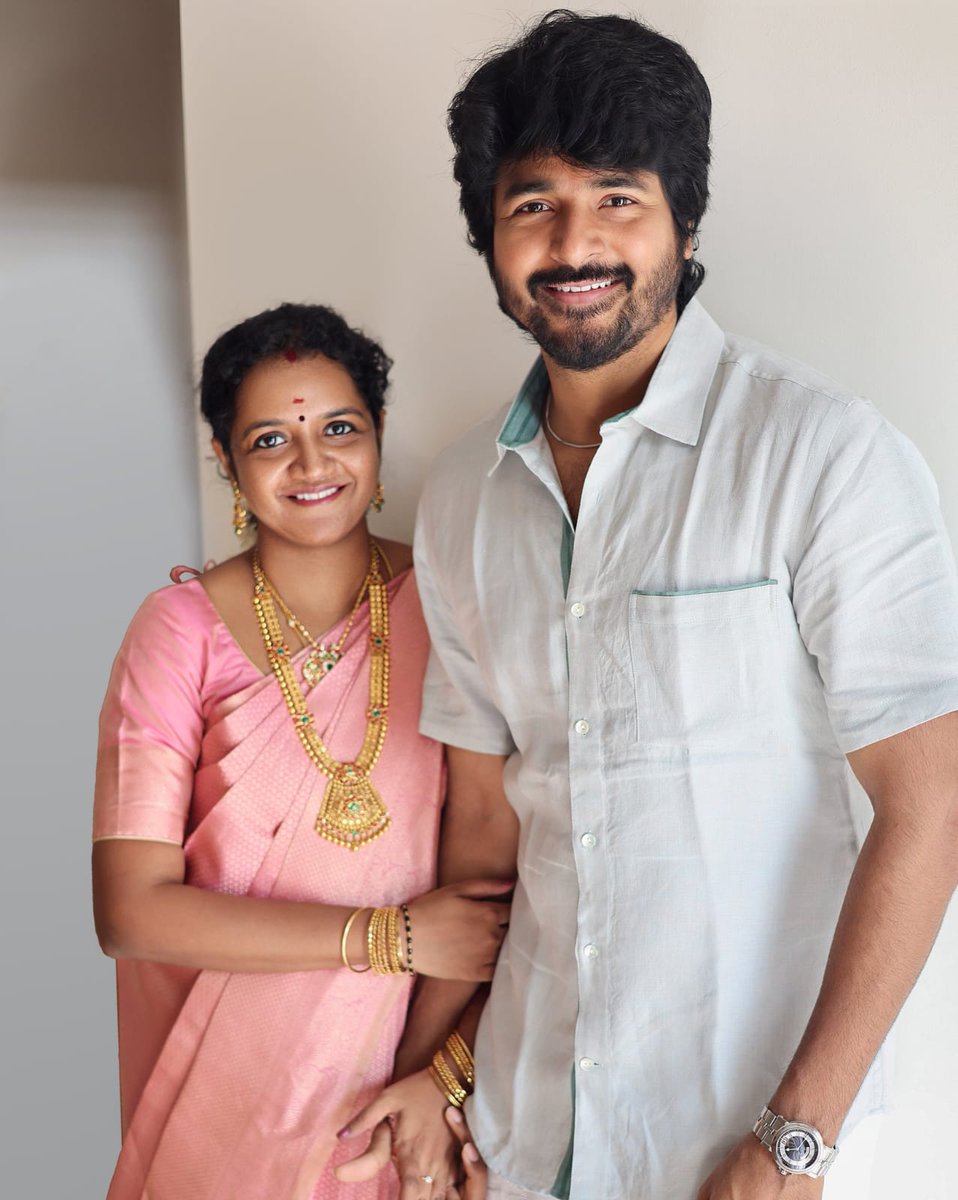 KumariSKFC's tweet photo. 💥 Happy 13th Wedding Anniversary Thalaivar @Siva_Kartikeyan #Arthy Anni 💥💥🔥🔥🔥 https://t.co/pISQGr8FIc