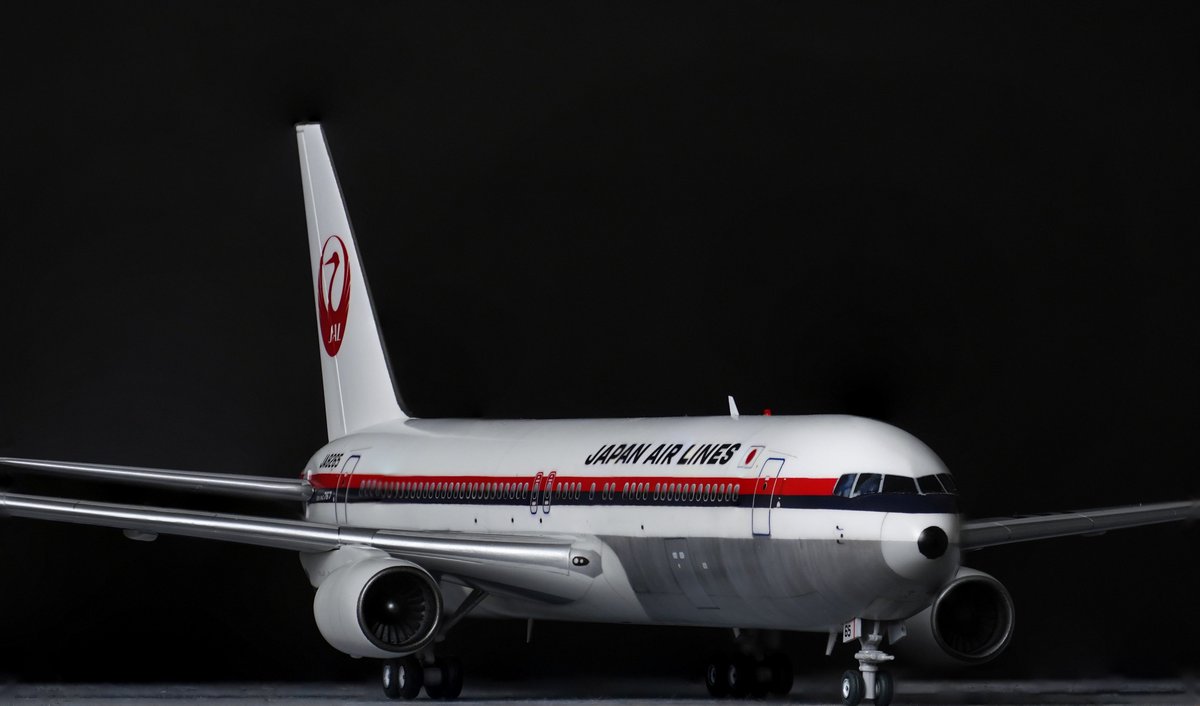 McInvish546's tweet photo. ハセガワ 1/200 767-300ギリギリ間に合いました…完成です！！
今回完成したのは1機だけでしたが、機種的にはJAL歴代4つの塗装を纏った事になる767、グレー鶴やアーク、現行塗装もコレクションしていきたい所です😆
#767へ愛を込めてプラモ祭り
#旅客機カーニバル23夏への扉 https://t.co/HCDerNDhRt