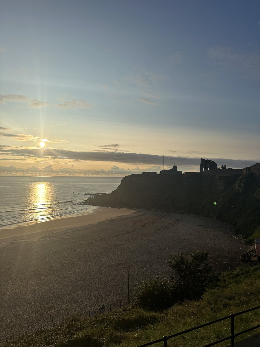 It’s a bright and early start at Tynemouth, loading cyclists and bikes for the transfer to Seahouses for the start of  <a href="/GreatNorthBike/">GreatNorthBikeRide ©️ GNBR ©️</a> 🚴🏻🚴🏻‍♂️🚴🏻‍♀️

<a href="/chrislucastrust/">Chris Lucas Trust</a> 

#charity #bike #bikeride #seahouses #tynemouth