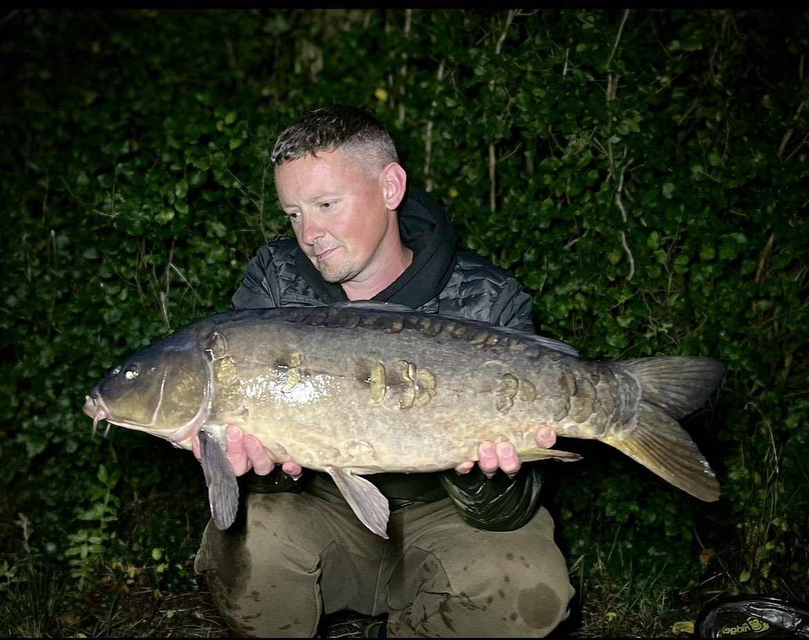 rob_carpy's tweet photo. Love a nice early bite on first dark to set the mood. ๐
#carpfishing #stickybaits #cheshirecarper #mirror #carp https://t.co/OS4T4AMzMp