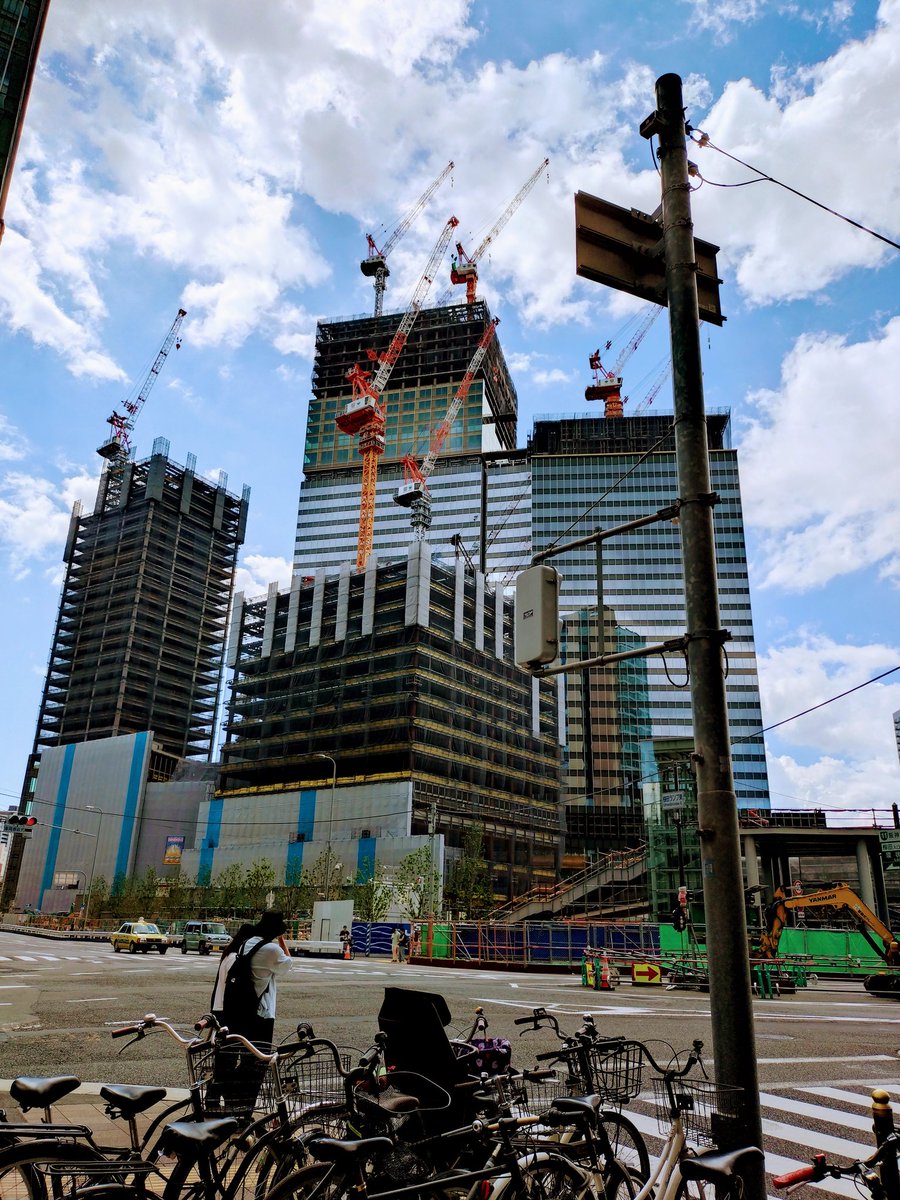 mxP8CoREeWBba5J's tweet image. 久しぶりの大阪府、
久しぶりの人混み。
疲れた。調子悪い。
メガレックウザ飽きた。ヌメラ＆帽カビゴンも飽きた。
…もう帰ろう。
#フェスグローバル
#inOSAKA