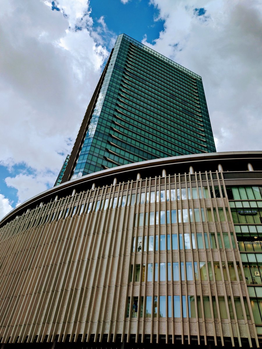 mxP8CoREeWBba5J's tweet image. 久しぶりの大阪府、
久しぶりの人混み。
疲れた。調子悪い。
メガレックウザ飽きた。ヌメラ＆帽カビゴンも飽きた。
…もう帰ろう。
#フェスグローバル
#inOSAKA