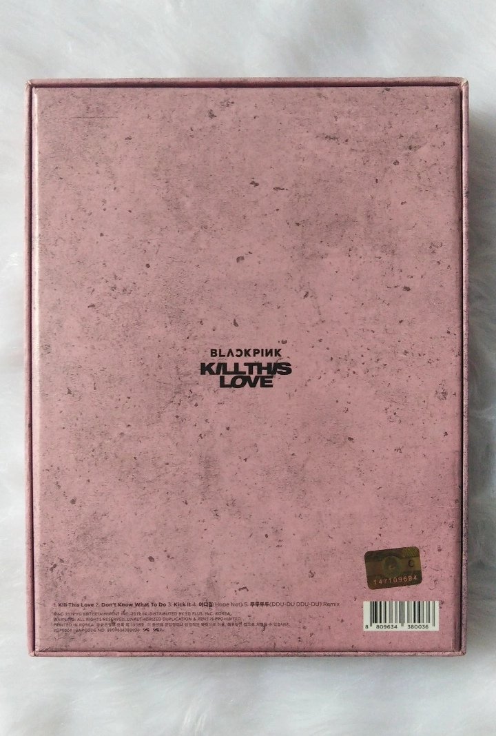 yoiuwonnie's tweet photo. wts || lfb blackpink kill this love album (unsealed) complete inclu ex. mentioned

> black ver - 150 (has damage on the outer box) 
> pink ver - 200 (no folded poster) 
> set - 400
> mop: gcash, mod: direct jnt 

🏷️ blackpink kill this love album unsealed jisoo jennie rosé lisa https://t.co/AWBfsx3yZ2