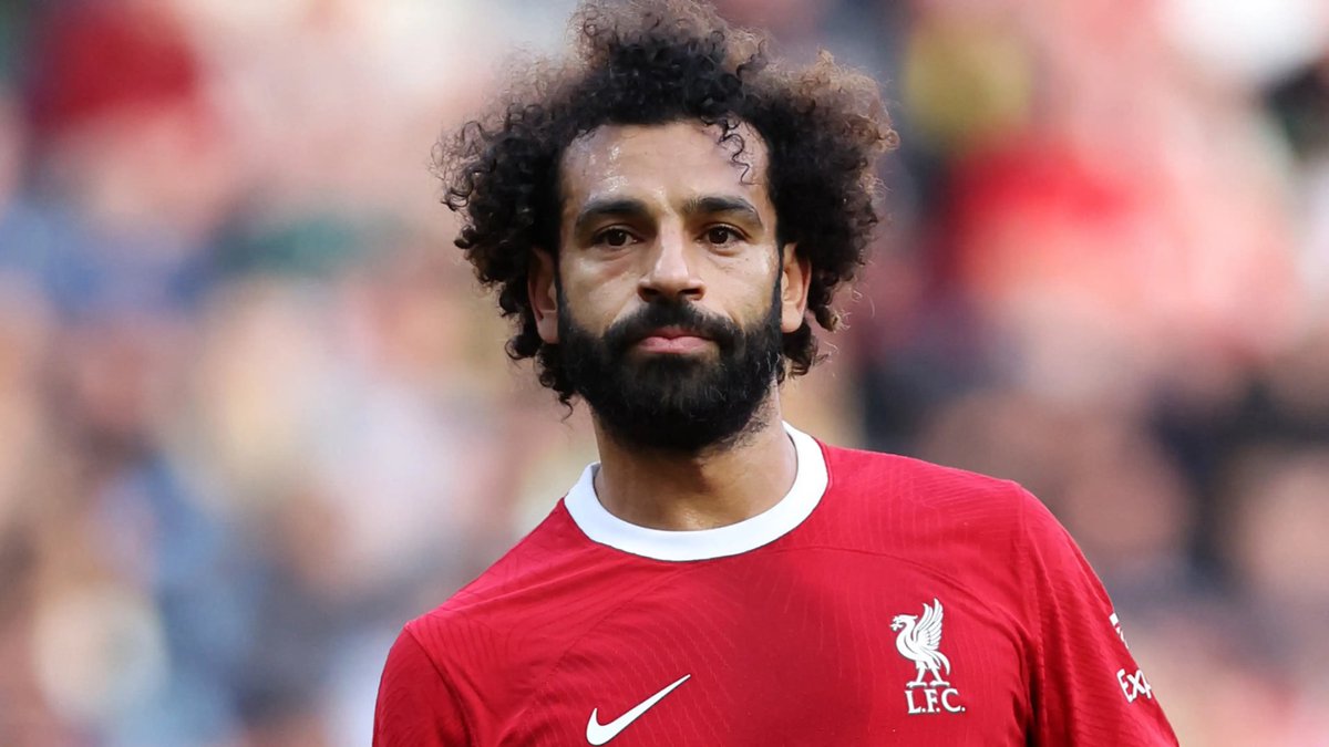 DeadlineDayLive's tweet photo. 🚨 Mohamed Salah has told Liverpool he wants to join Saudi Arabian club Al-Ittihad. 🇸🇦

💰 There is a huge offer on the table which Liverpool are mulling over.

⏳ Monday, August 28th as the deadline to do the deal!

(Source: @RudyGaletti) https://t.co/iUvKkQ6Mg1