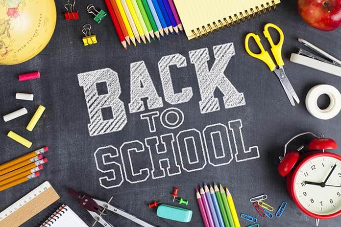 Straks beginnen de scholen weer. 
Dus ga eens 5 minuten bij je kind zitten en leg uit dat groot, klein, mollig, zwart of wit geen grap is. 
Dat er niets mis is om elke dag dezelfde schoenen te dragen. 
Leg ze uit dat een gebruikte rugzak dezelfde dromen draagt als een nieuwe tas.