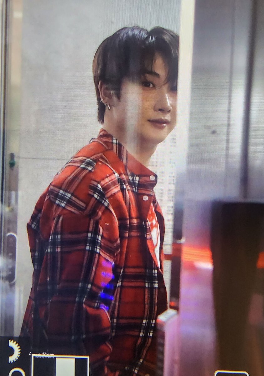 230827 🥹🥹🥹

#베리베리 #VRVR 
#배호영 #호영 #HOYOUNG
<a href="/the_verivery/">VERIVERY_OFFICIAL</a> <a href="/by_verivery/">VERIVERY</a>