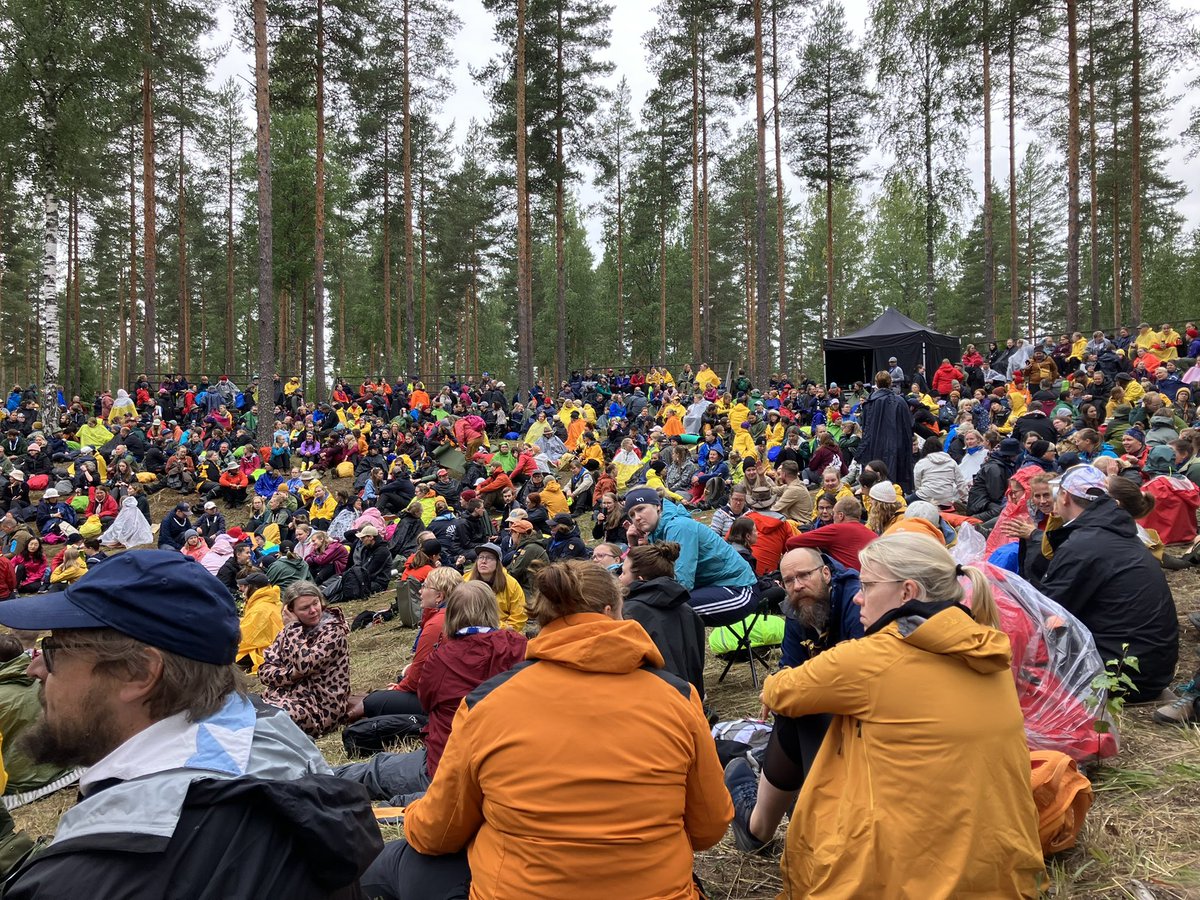 Rauha alkaa pienistä teoista. #JohtajaTulet #MaailmanSuurinDialogi #EräTauko