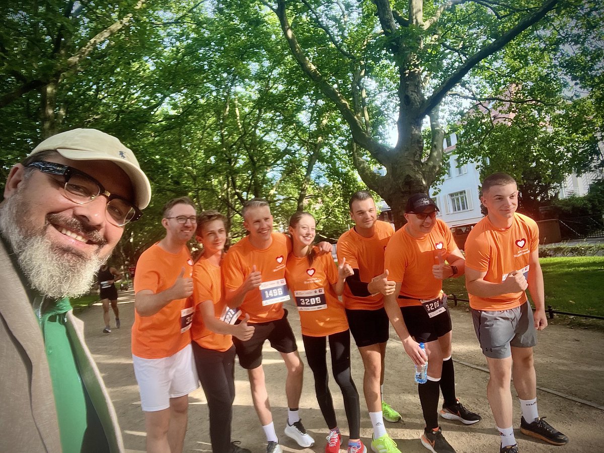 JablonskiWitold's tweet image. Ekipa Marchewki, 44 Półmaraton Szczecin, #marchewka #metodaMarchewki ⁦@A_Marchewka⁩