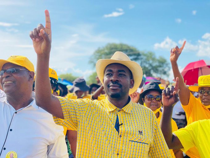 BethembeMabhena's tweet photo. @ZECzim and Zanu PF yesterday moved their piece,its Chamisa βs turn to move the chess piece βοΈ
#Chamisa #ChamisaThe4th #ZimbabweElections2023 #ZimbabweDecides2023 #Chetechete https://t.co/1pkgRpGdkR