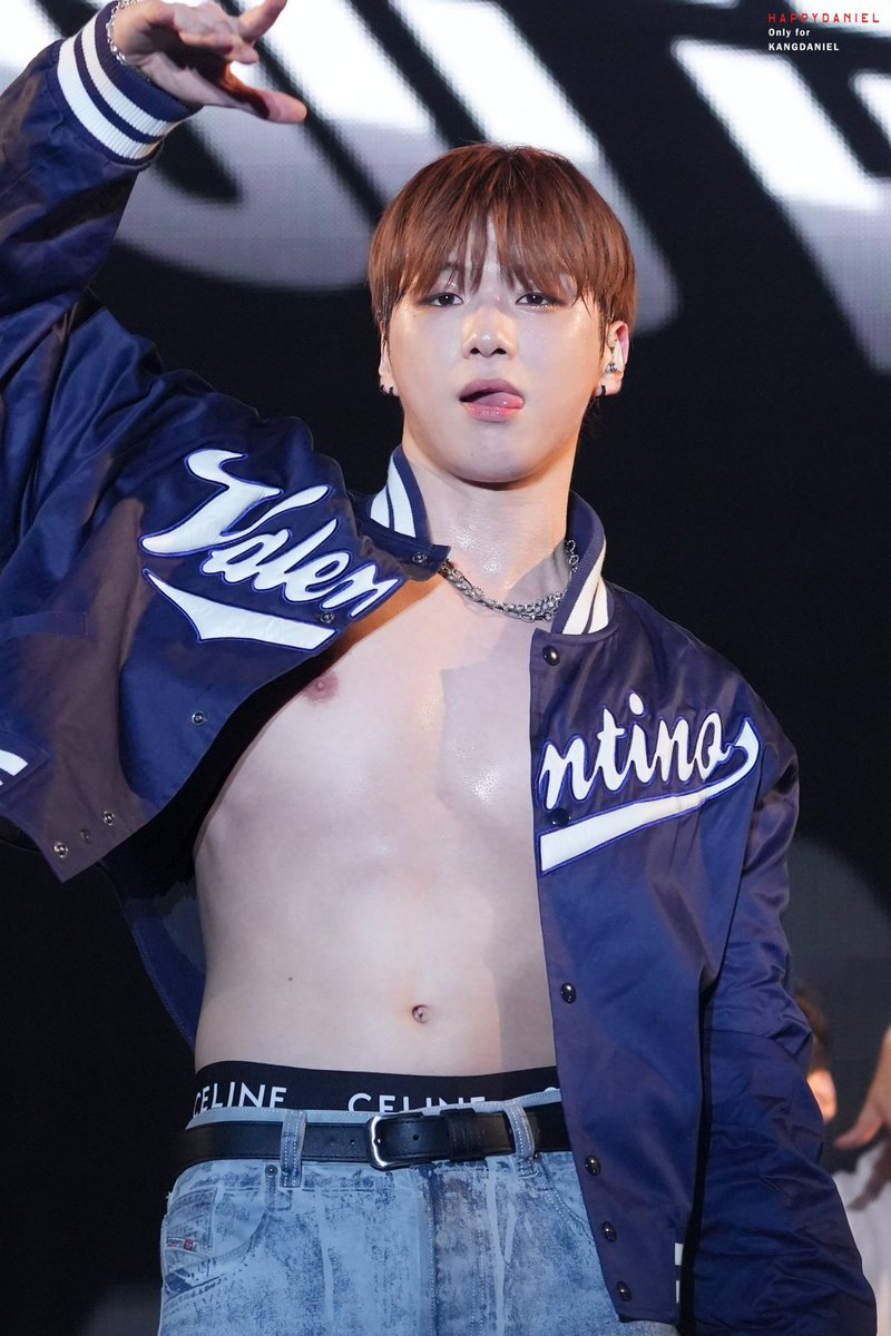 HappyDaniel1210's tweet photo. 230820 SUMMER SONIC TOKYO DAY2

😏

#강다니엘 #KANGDANIEL https://t.co/X06JZeiUnl