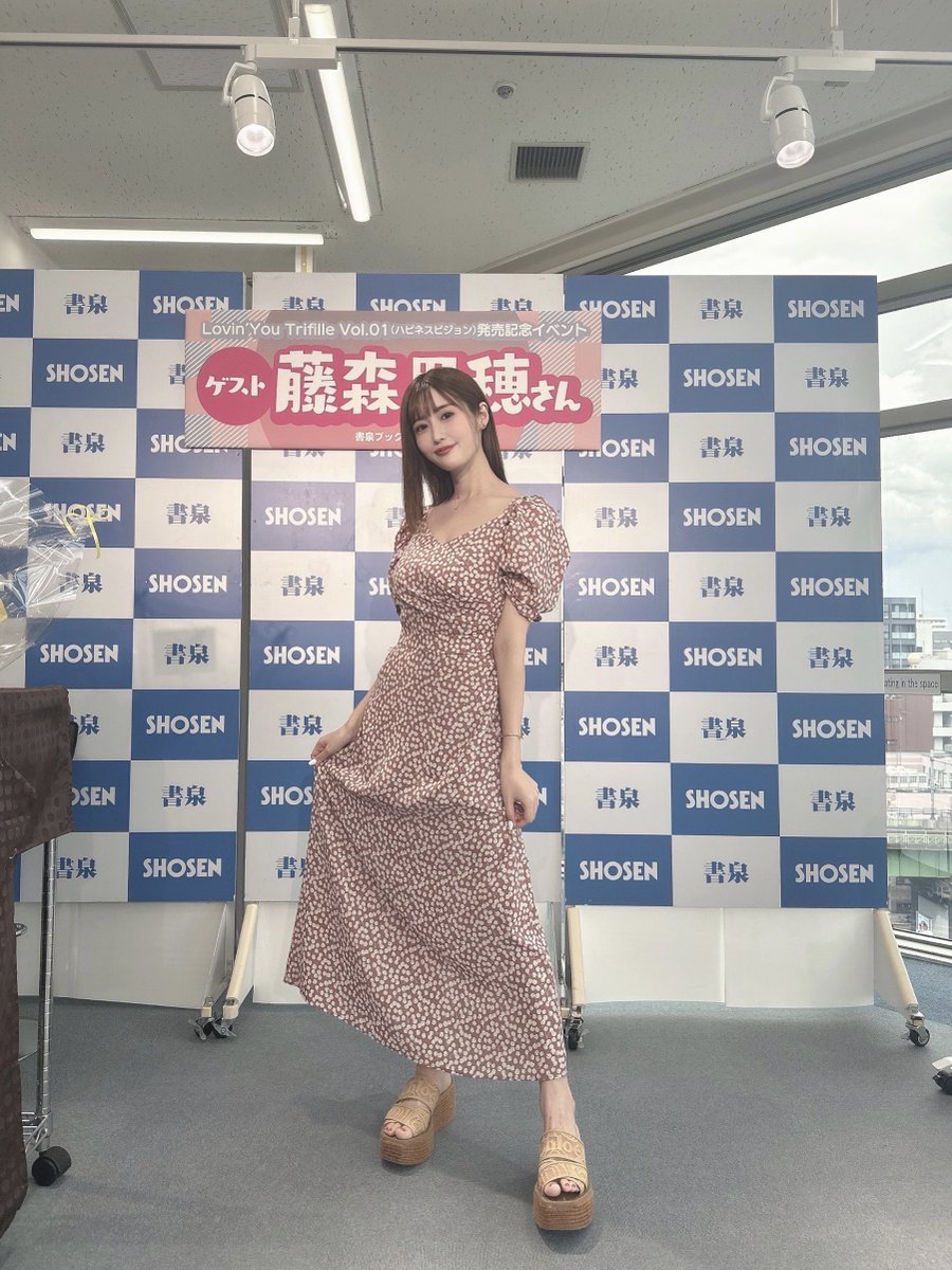 トレカ発売イベントありがとうございました💖 https://t.co/X4GMXWg417