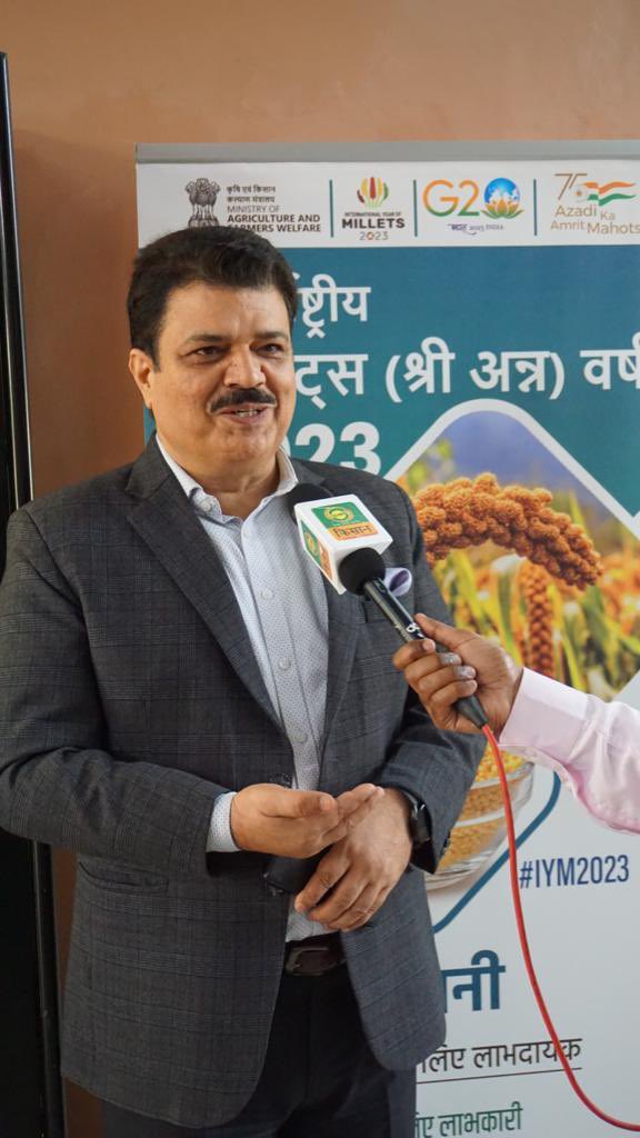 IHMPusaOfficial's tweet photo. IHM Pusa orchestrated an insightful "Cooking with Millets" workshop in conjunction with the Ministry of Agriculture and Farmers Welfare, bringing together talented chefs from the para-military forces and government canteens. https://t.co/RAuKlQ4Tgk