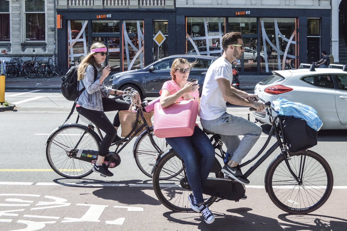 modacitylife's tweet photo. “0.5% of Dutch cyclists wear helmets, and that’s really just sport cyclists.

They’ve ultimately decided that it’s far more important to build this culture of everyday cycling, and to build safe streets, instead of requiring people to protect themselves.”

https://t.co/S8s6tOBgL0 https://t.co/fBqst2yCfS
