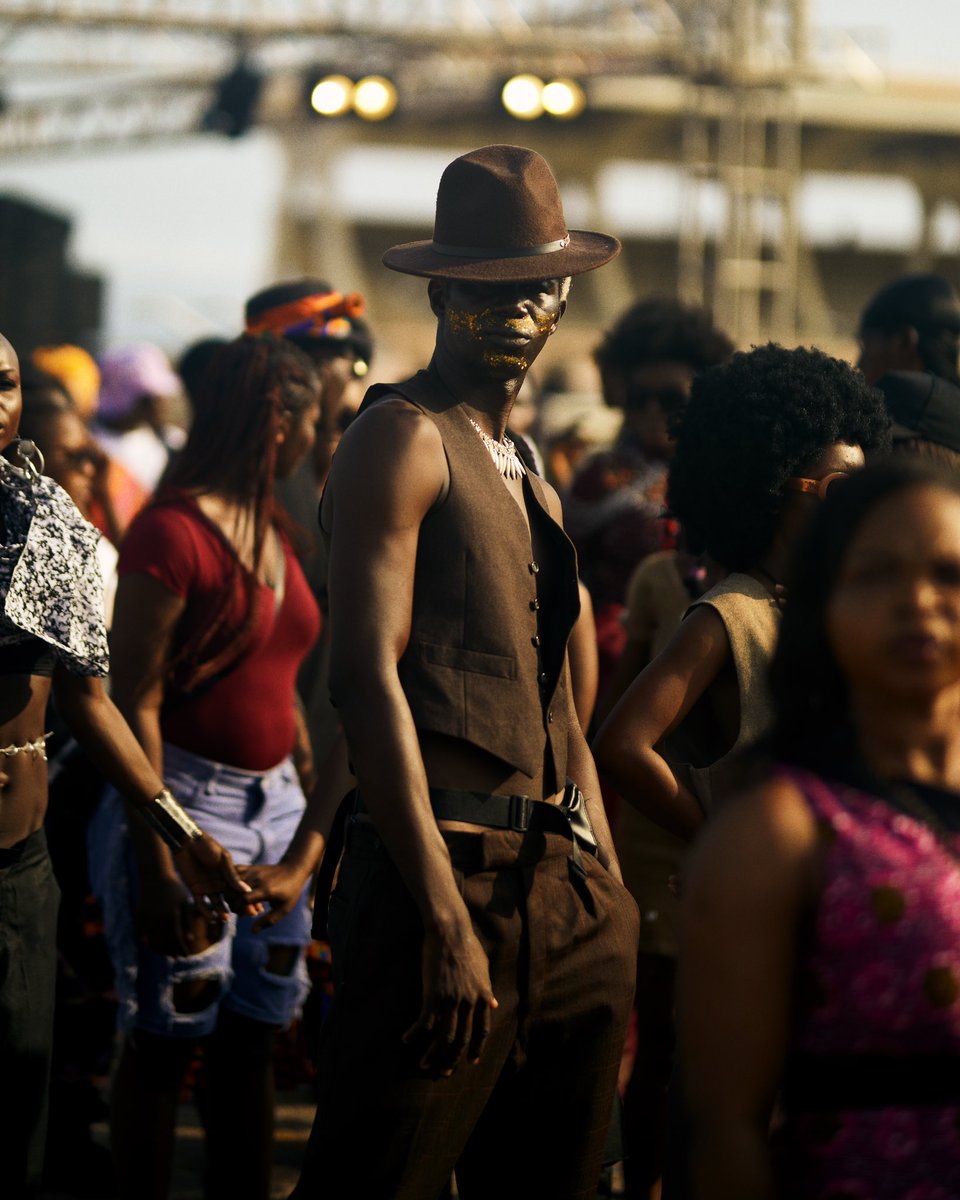 pixelkingss's tweet photo. Took these impromptu whiles on a client video duty at #ChaleWote2023 https://t.co/BX0tNNXsct